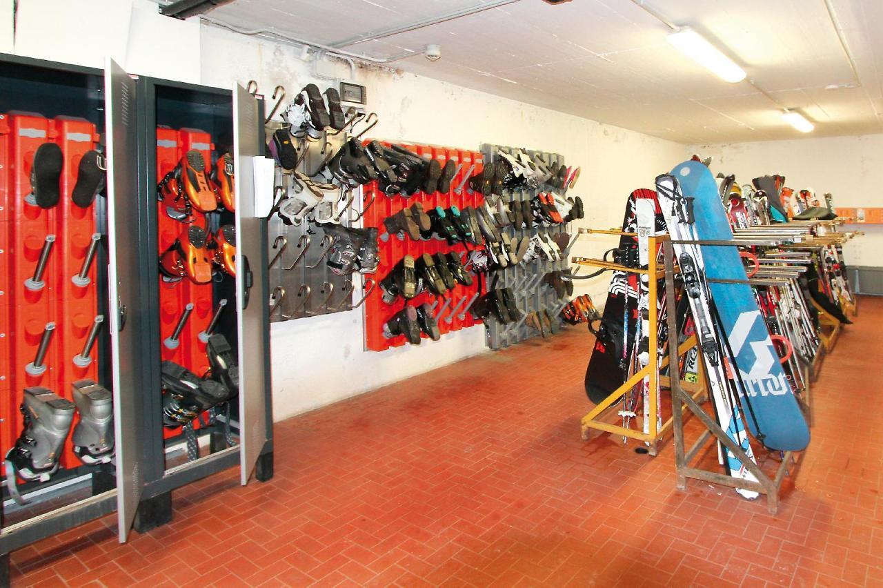 Hotel Il Caminetto Sport Canazei Luaran gambar