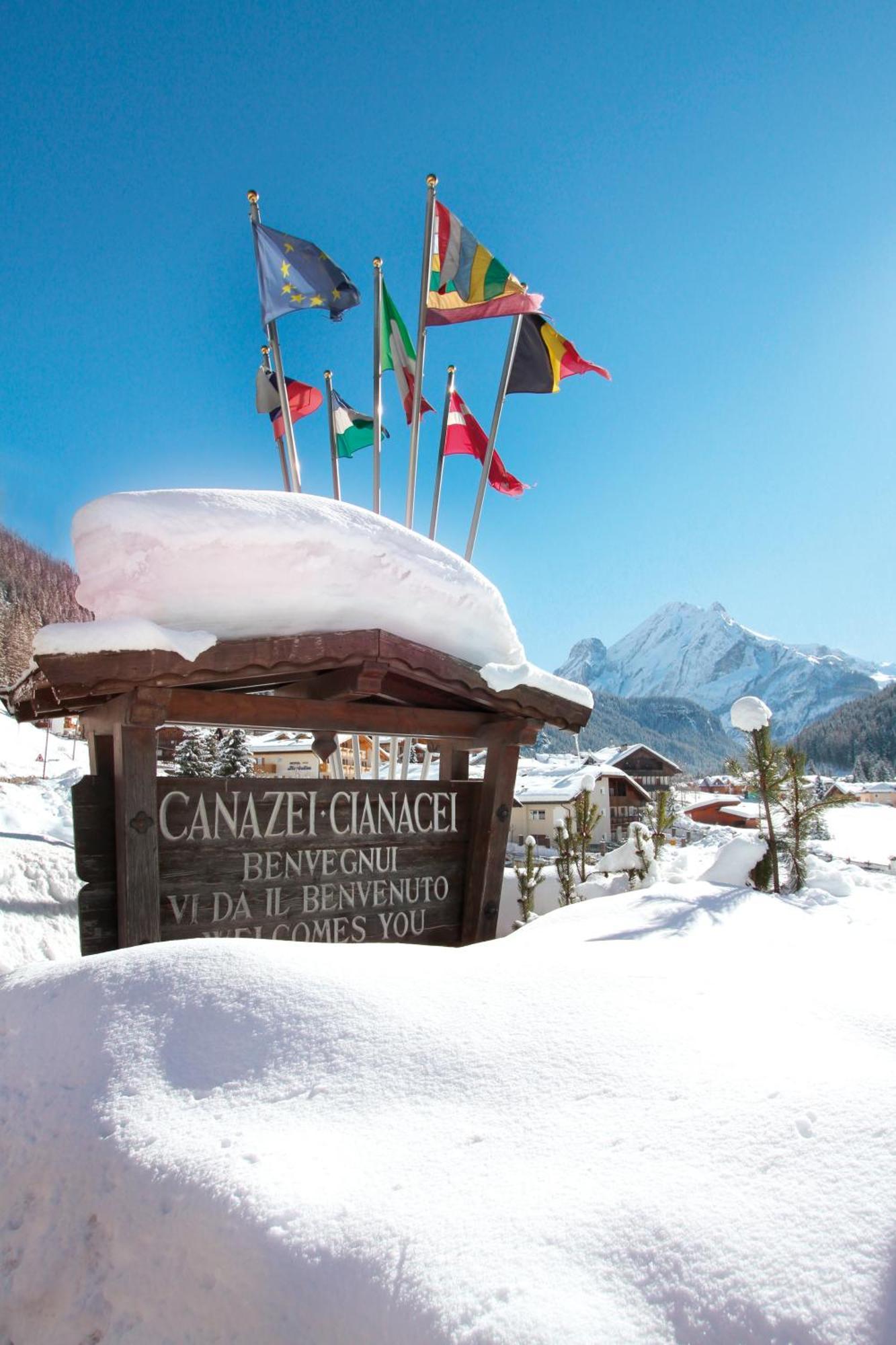 Hotel Il Caminetto Sport Canazei Luaran gambar