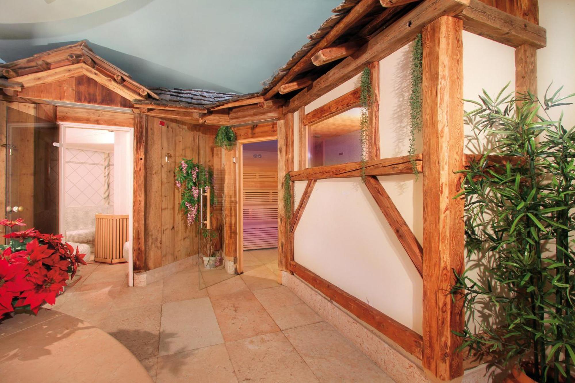 Hotel Il Caminetto Sport Canazei Luaran gambar