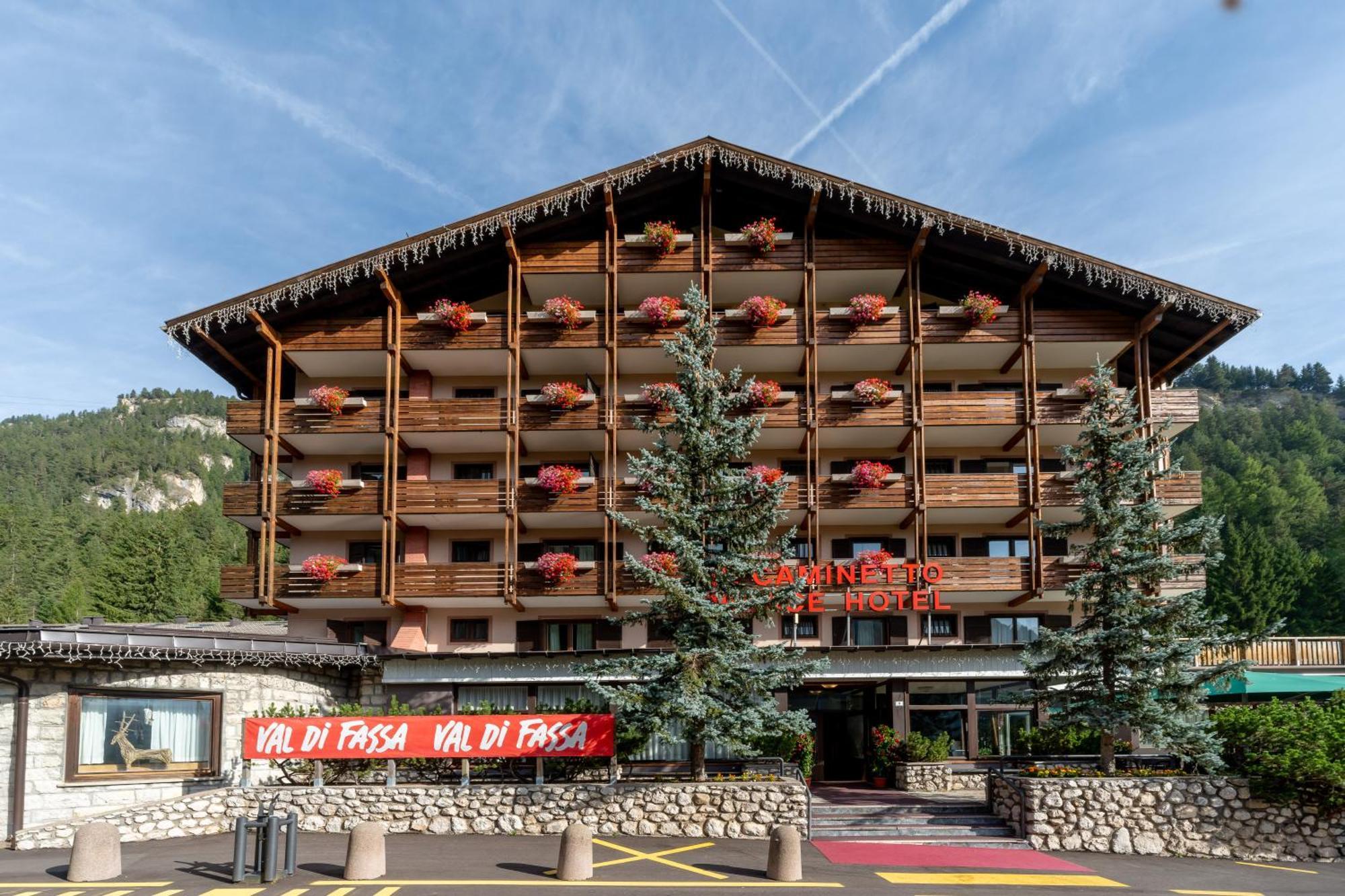 Hotel Il Caminetto Sport Canazei Luaran gambar