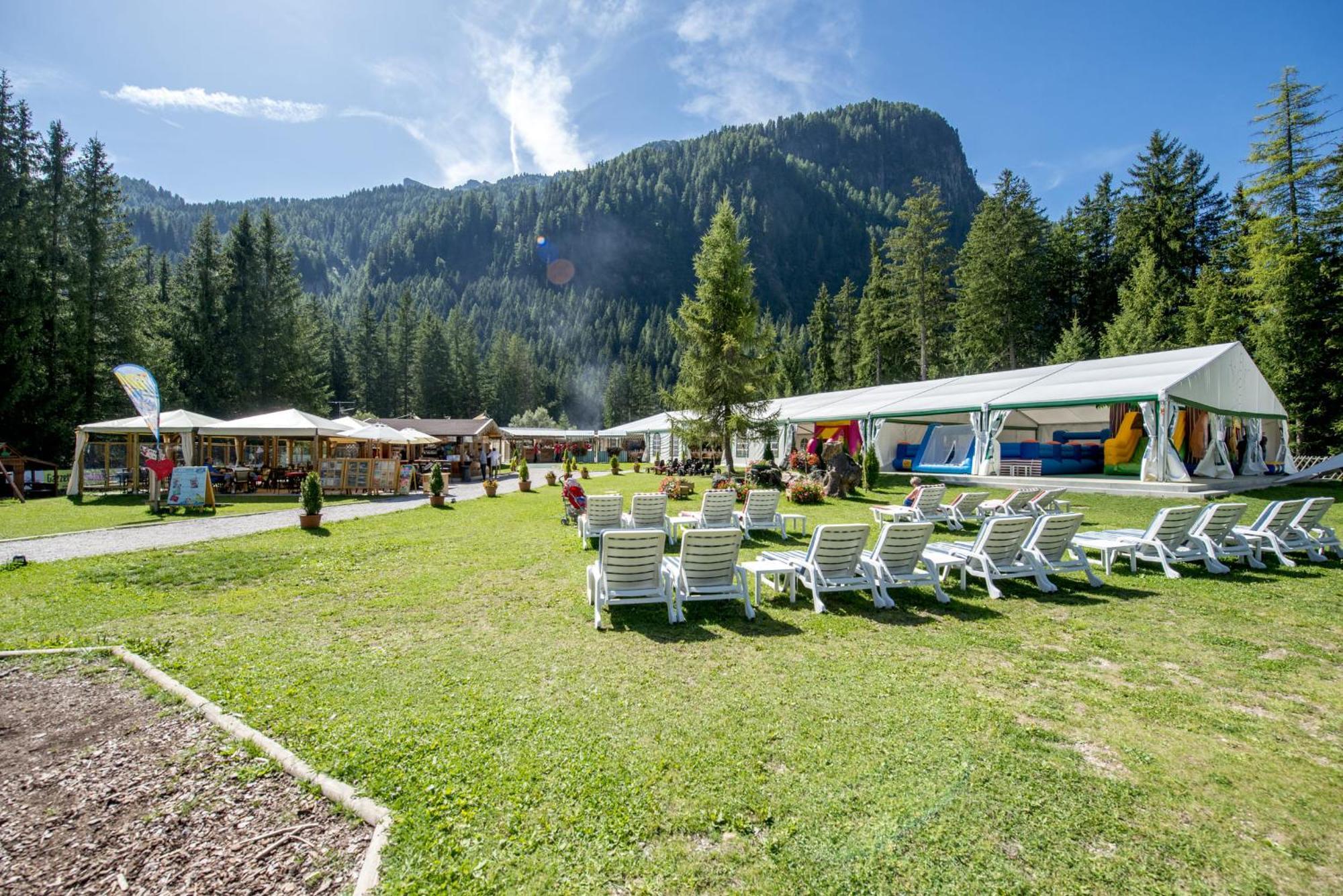 Hotel Il Caminetto Sport Canazei Luaran gambar