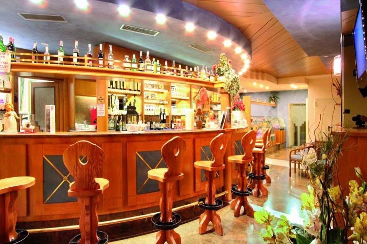 Hotel Il Caminetto Sport Canazei Luaran gambar